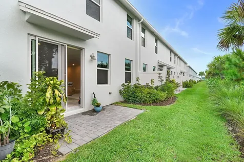 5766 Se Edgewater Circle Stuart FL 34997