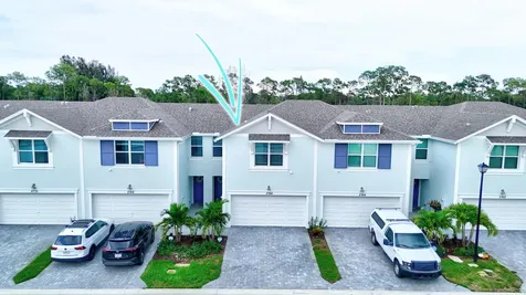 5766 Se Edgewater Circle Stuart FL 34997