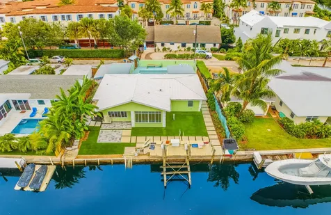 810 Bamboo Lane Delray Beach FL 33483