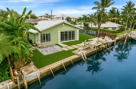 810 Bamboo Lane Delray Beach FL 33483