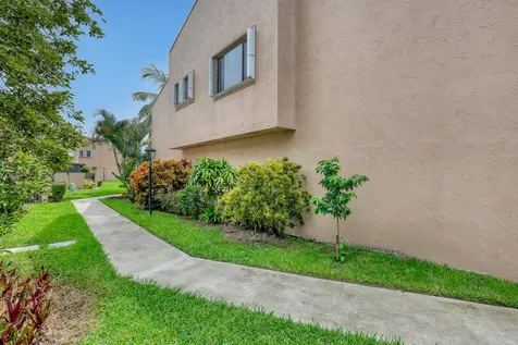 139 Sparrow Drive Royal Palm Beach FL 33411