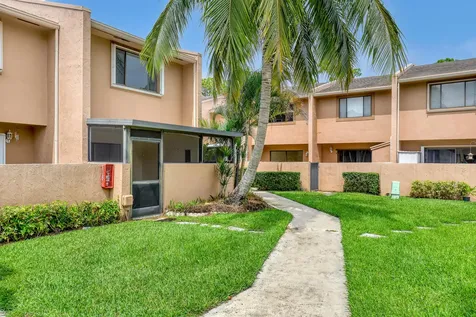 139 Sparrow Drive Royal Palm Beach FL 33411