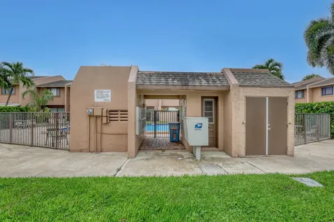 139 Sparrow Drive Royal Palm Beach FL 33411