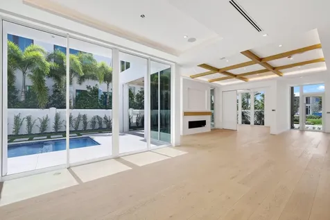 320 Grove Place Delray Beach FL 33444