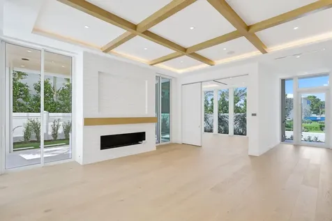 320 Grove Place Delray Beach FL 33444
