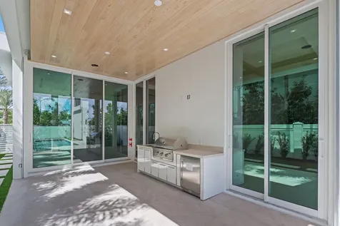 320 Grove Place Delray Beach FL 33444