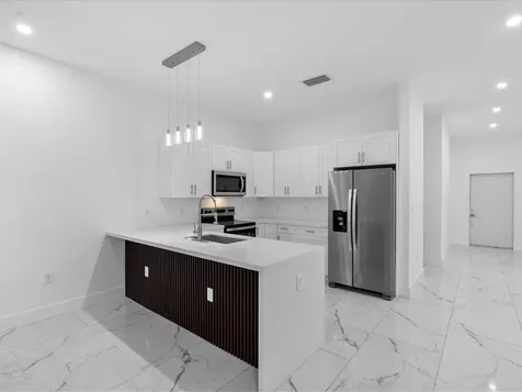 533 Nw 16th Avenue Fort Lauderdale FL 33311