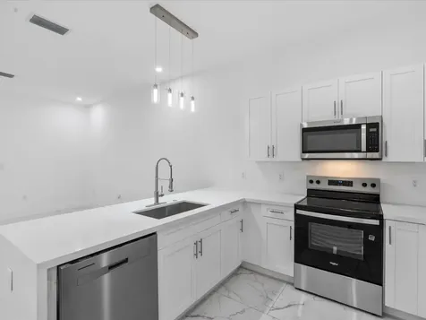533 Nw 16th Avenue Fort Lauderdale FL 33311