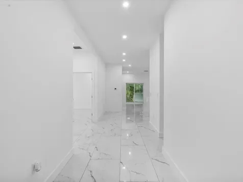 533 Nw 16th Avenue Fort Lauderdale FL 33311