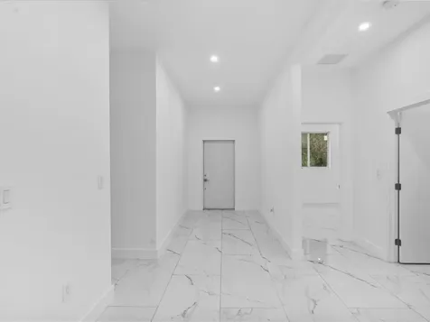 533 Nw 16th Avenue Fort Lauderdale FL 33311
