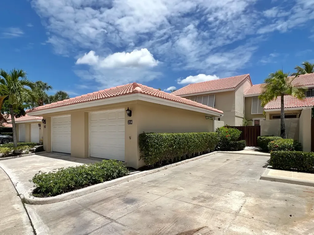 218 Old Meadow Way Palm Beach Gardens FL 33418