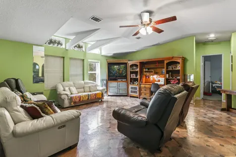 5710 E Tangerine Lane Okeechobee FL 34972