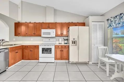 1904 Rosewood Way Palm Beach Gardens FL 33418