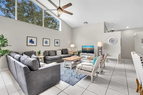1904 Rosewood Way Palm Beach Gardens FL 33418