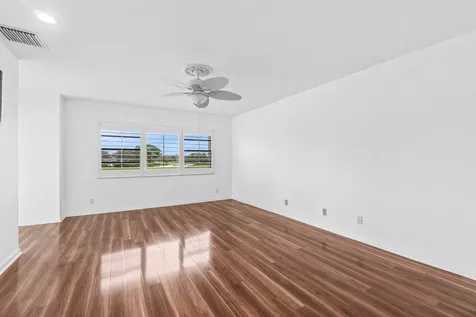 23 Eastgate Drive Boynton Beach FL 33436