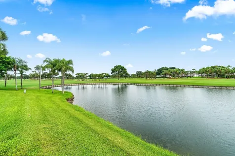 23 Eastgate Drive Boynton Beach FL 33436