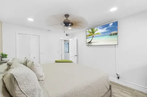 244 Monaco F Delray Beach FL 33446