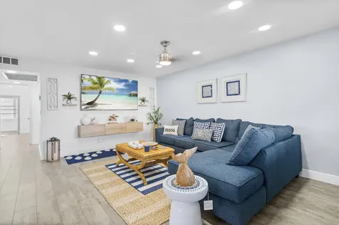 244 Monaco F Delray Beach FL 33446