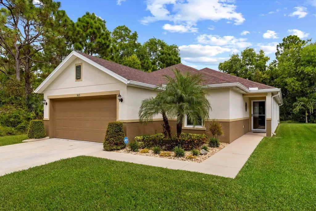 5815 Nw Pine Trail Circle Port Saint Lucie FL 34983