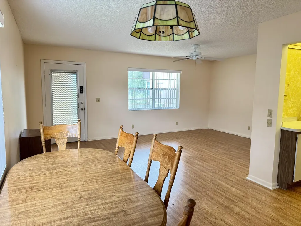 799 Burgundy Q Delray Beach FL 33484
