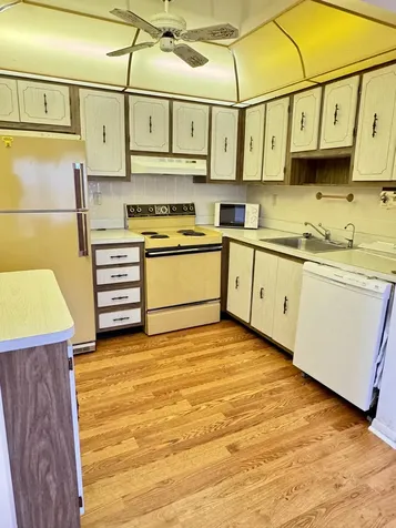 799 Burgundy Q Delray Beach FL 33484