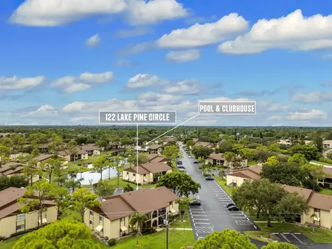 122 Lake Pine Circle Greenacres FL 33463