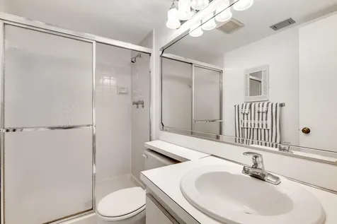 122 Lake Pine Circle Greenacres FL 33463