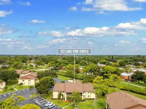122 Lake Pine Circle Greenacres FL 33463