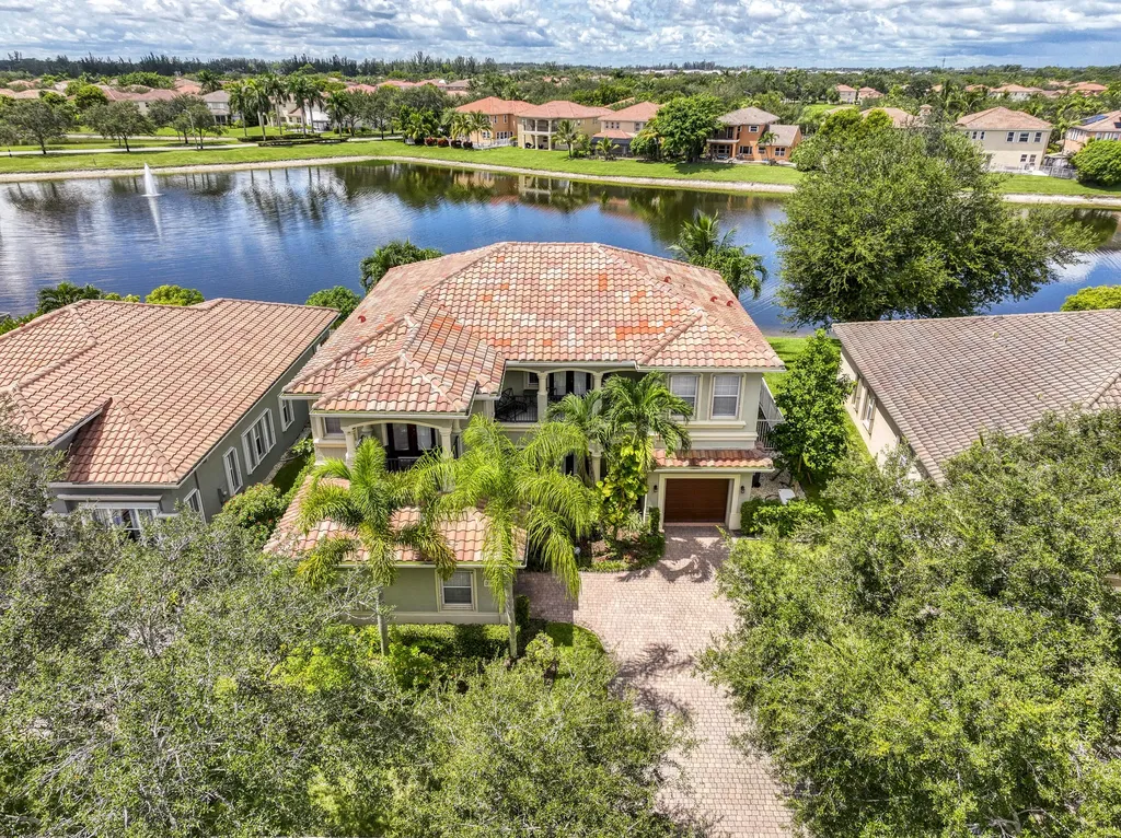 410 Cresta Circle West Palm Beach FL 33413