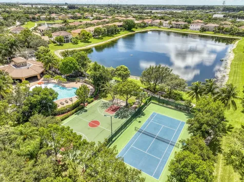 410 Cresta Circle West Palm Beach FL 33413