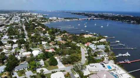 727 S Lake Drive Lantana FL 33462