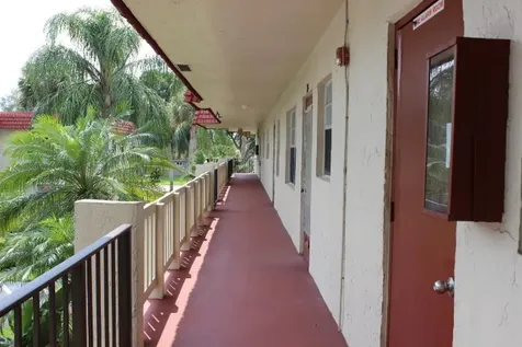 1 Abbey Lane Delray Beach FL 33446