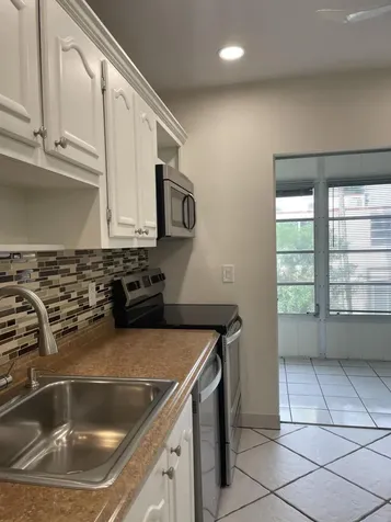 1 Abbey Lane Delray Beach FL 33446