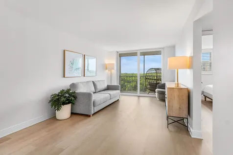 689 Ne 6th Court Boynton Beach FL 33435