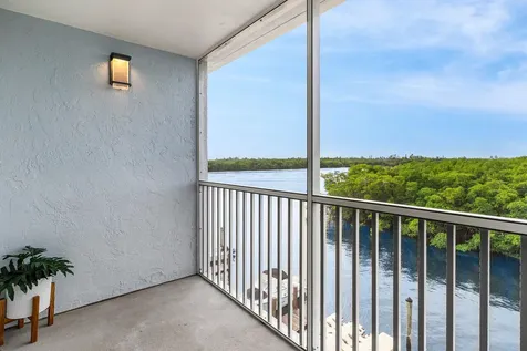 689 Ne 6th Court Boynton Beach FL 33435