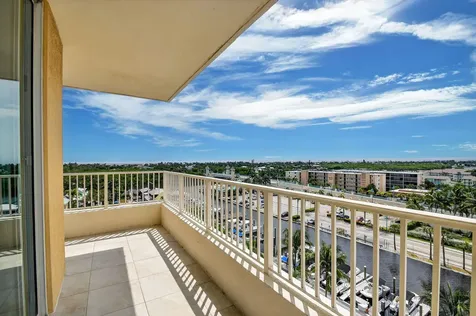 625 Casa Loma Boulevard Boynton Beach FL 33435