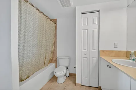 625 Casa Loma Boulevard Boynton Beach FL 33435