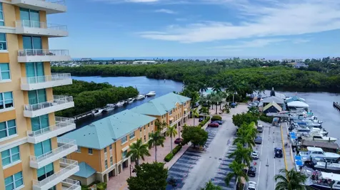 625 Casa Loma Boulevard Boynton Beach FL 33435
