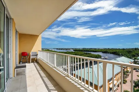 625 Casa Loma Boulevard Boynton Beach FL 33435