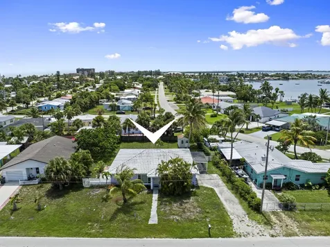 1745 Binney Drive Fort Pierce FL 34949