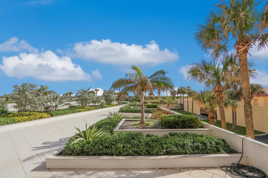 200 Ocean Trail Way Jupiter FL 33477