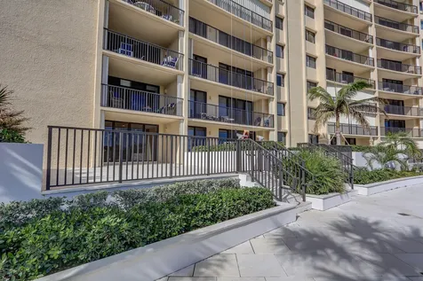 200 Ocean Trail Way Jupiter FL 33477