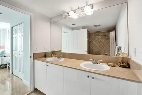 625 Casa Loma Boulevard Boynton Beach FL 33435