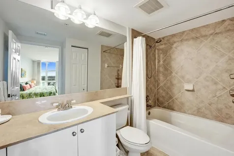 625 Casa Loma Boulevard Boynton Beach FL 33435