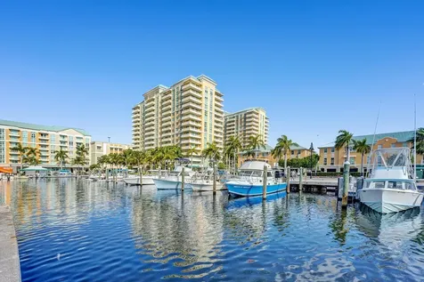 625 Casa Loma Boulevard Boynton Beach FL 33435