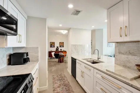 625 Casa Loma Boulevard Boynton Beach FL 33435