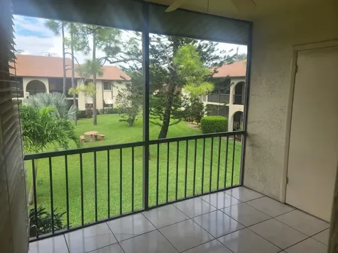 317 Knotty Pine Circle Greenacres FL 33463
