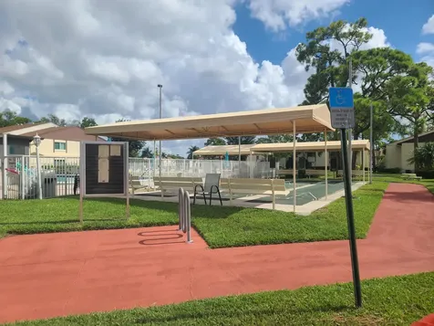 317 Knotty Pine Circle Greenacres FL 33463