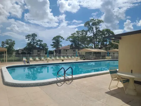 317 Knotty Pine Circle Greenacres FL 33463