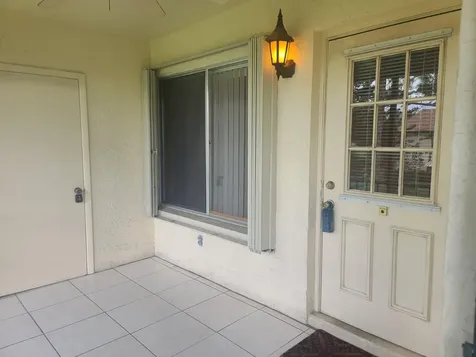 317 Knotty Pine Circle Greenacres FL 33463